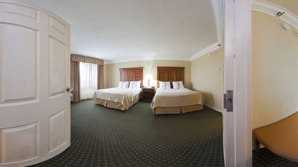 Holiday Inn Fort Lauderdale Airport By Ihg Hollywood Exterior photo