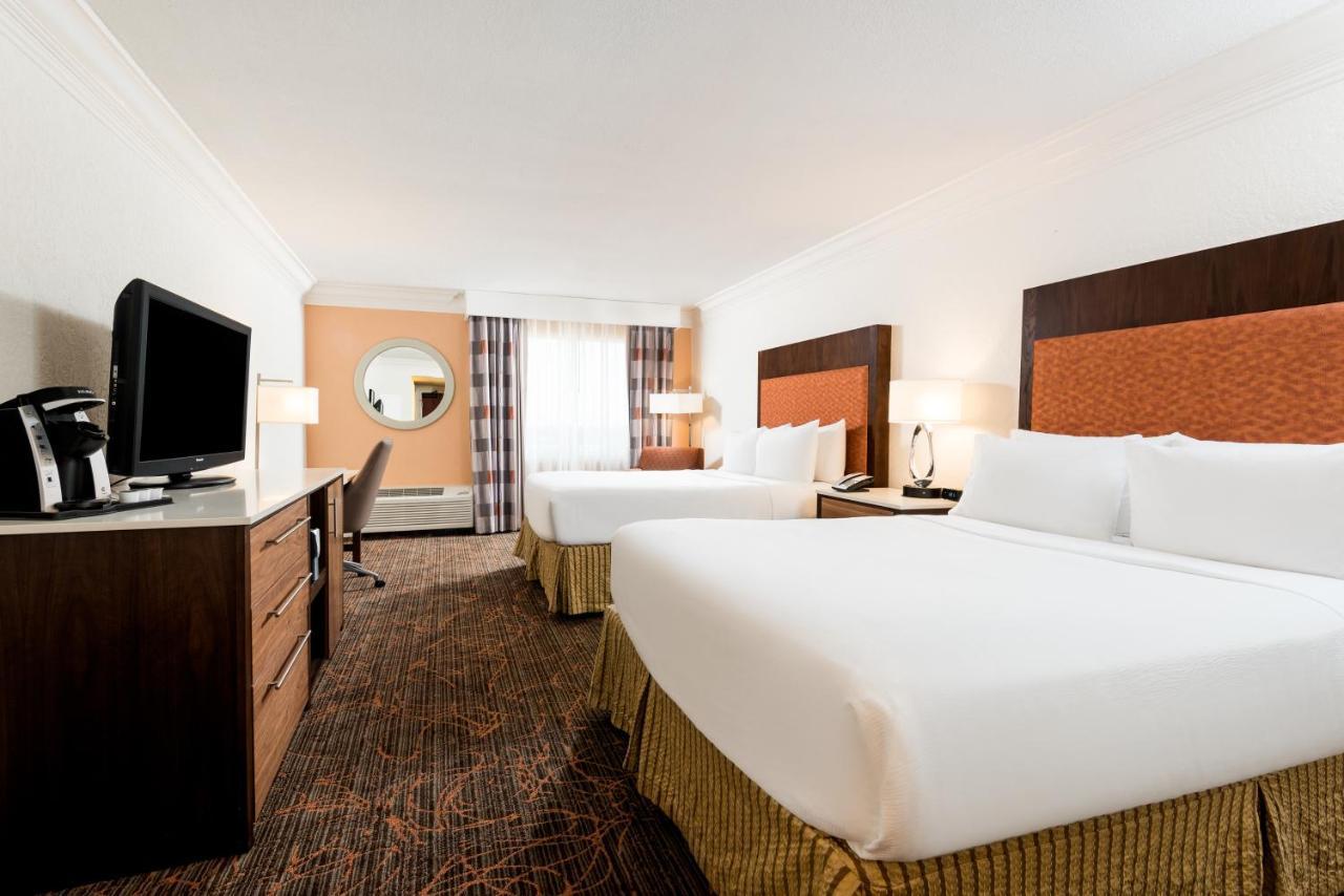 Holiday Inn Fort Lauderdale Airport By Ihg Hollywood Exterior photo